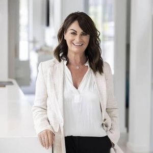 Meet your Posher, Corrinne